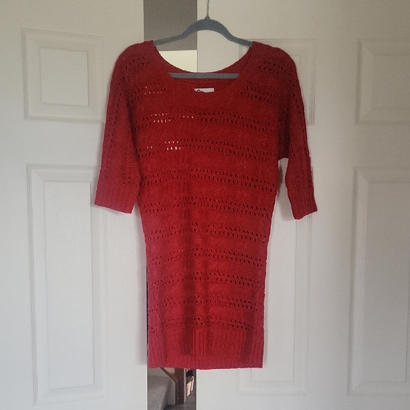 SO Women's Vibrant Red Knit Sweater - Picture 1 of 4